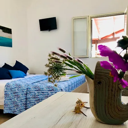 B&B Vento Del Mare San Pietro in Bevagna Exterior photo